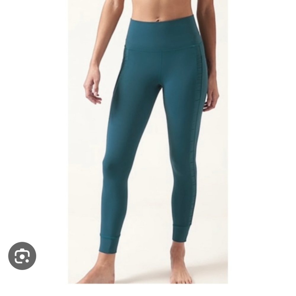 Athleta Salutation Stash II Ruch Craft 7/8 Tight